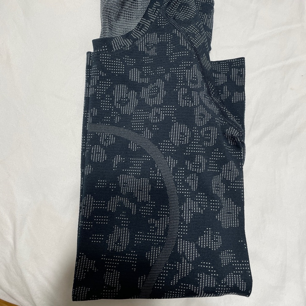 Lululemon Swift Tech Long Sleeve - image 5